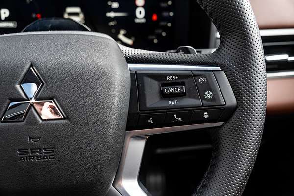 2025 Mitsubishi Outlander Exceed Tourer ZM