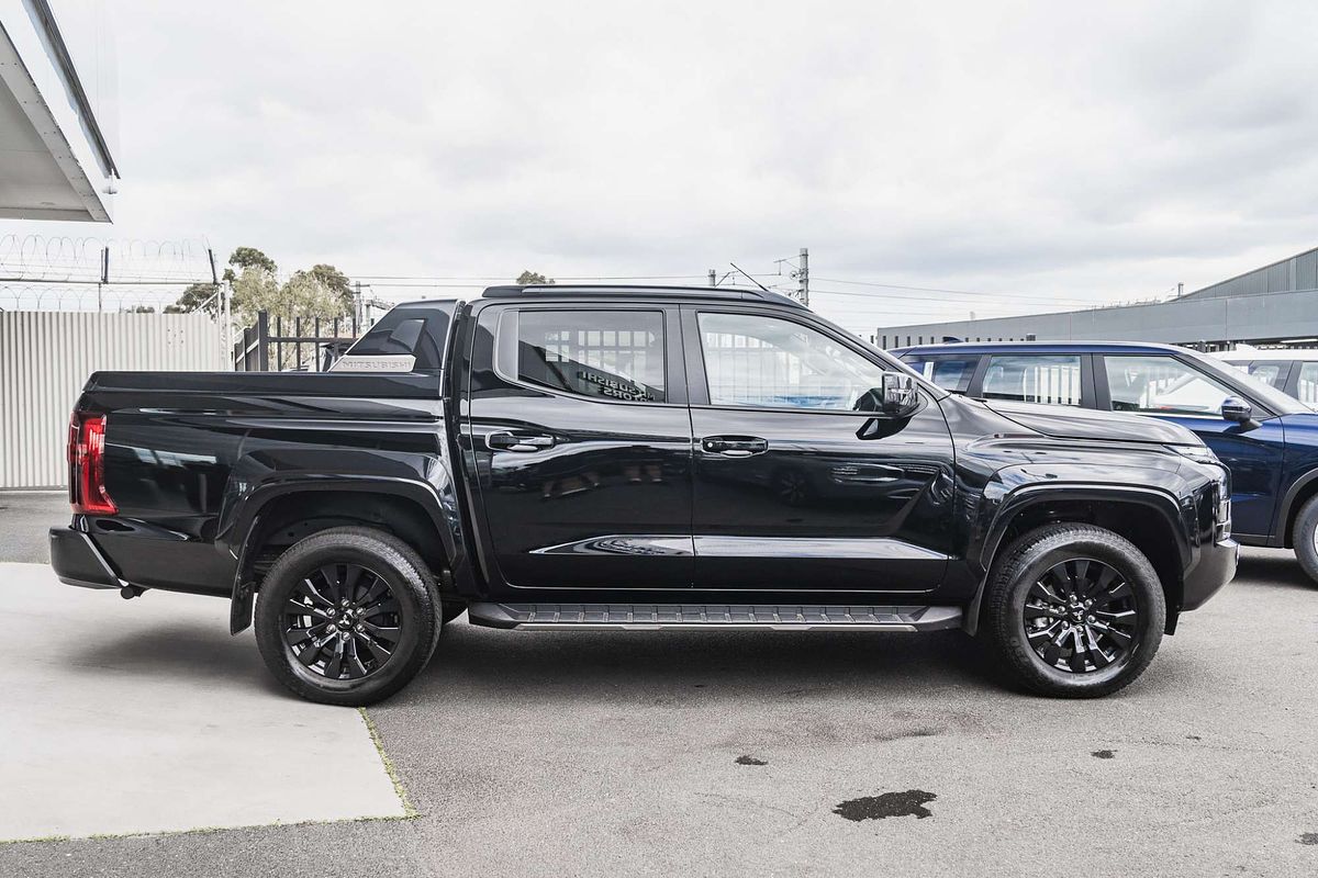 2024 Mitsubishi Triton GSR MV 4X4