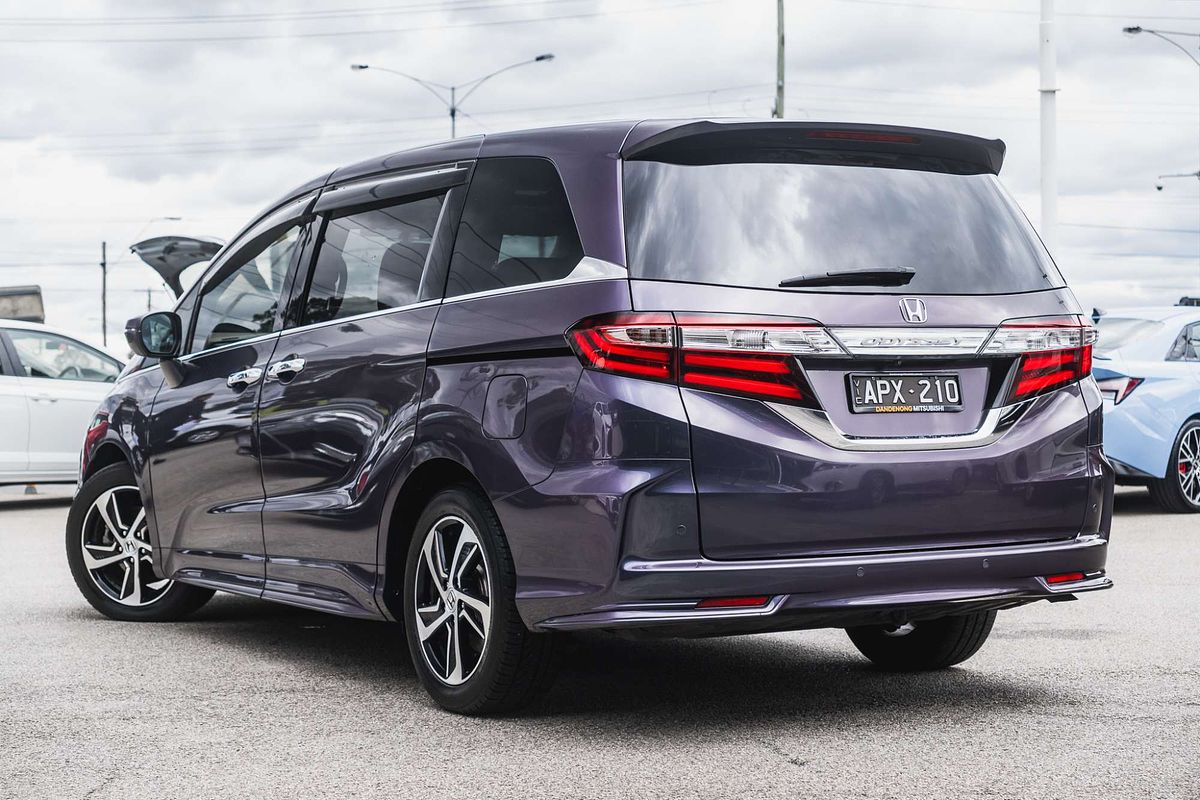 2017 Honda Odyssey VTi-L 5th Gen