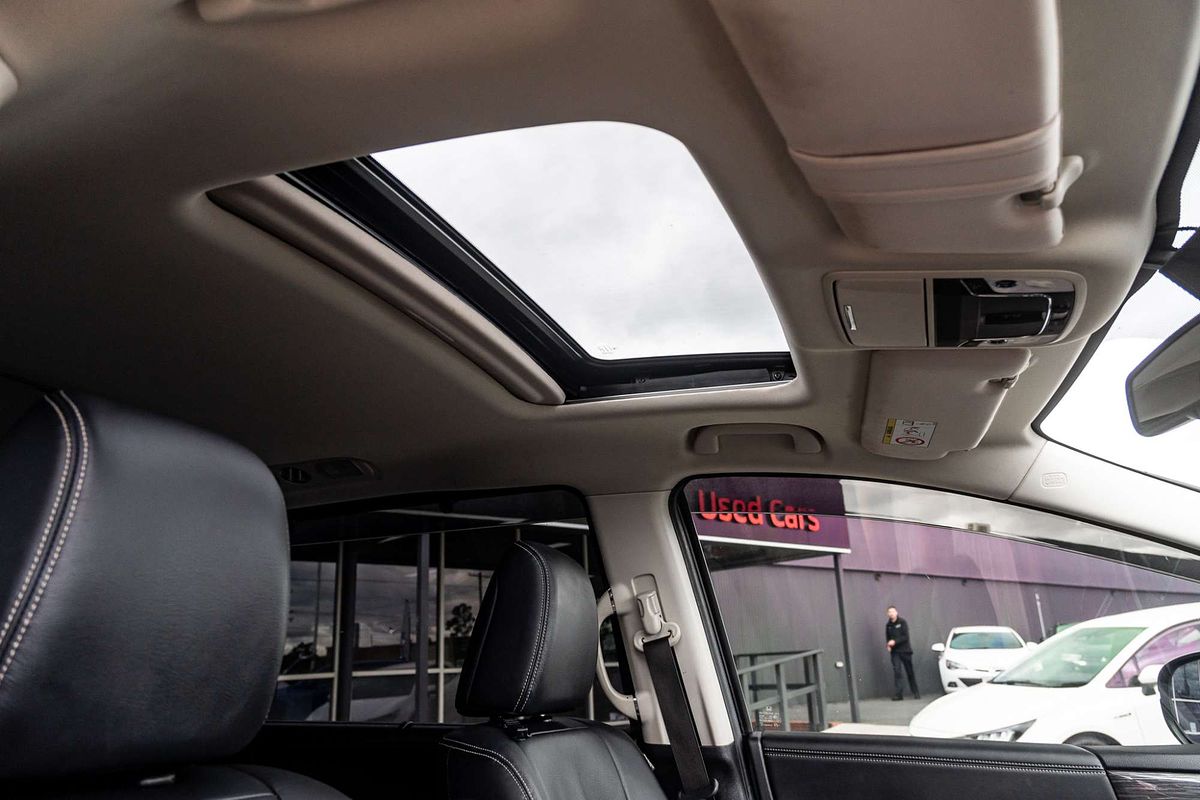 2017 Honda Odyssey VTi-L 5th Gen