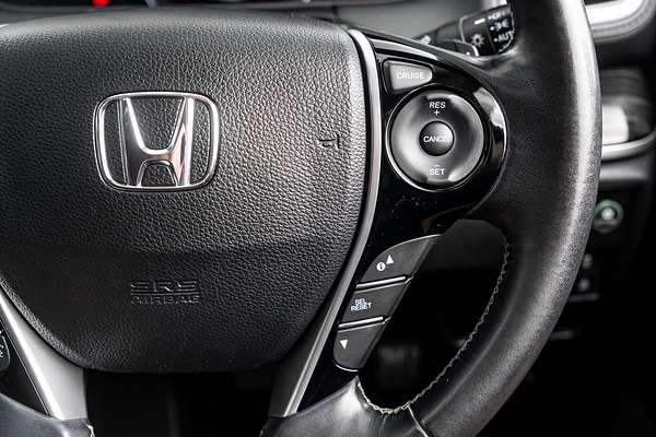 2017 Honda Odyssey VTi-L 5th Gen