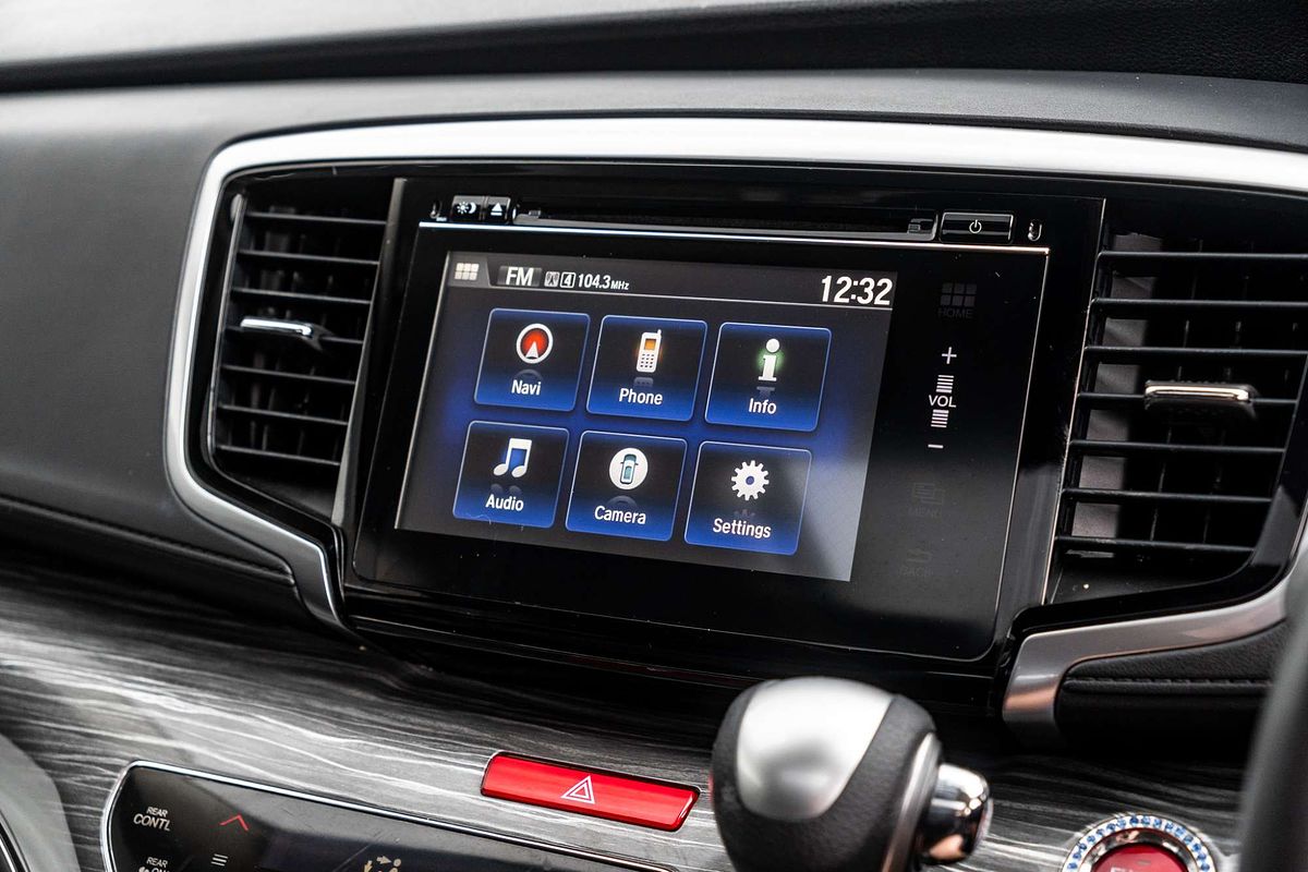 2017 Honda Odyssey VTi-L 5th Gen