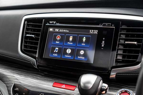 2017 Honda Odyssey VTi-L 5th Gen