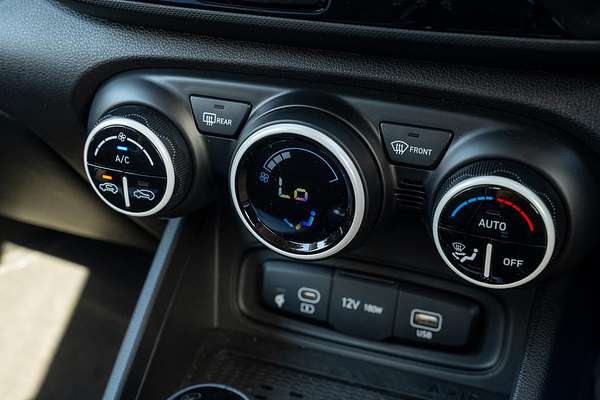 2024 Hyundai Venue Elite QX.V5