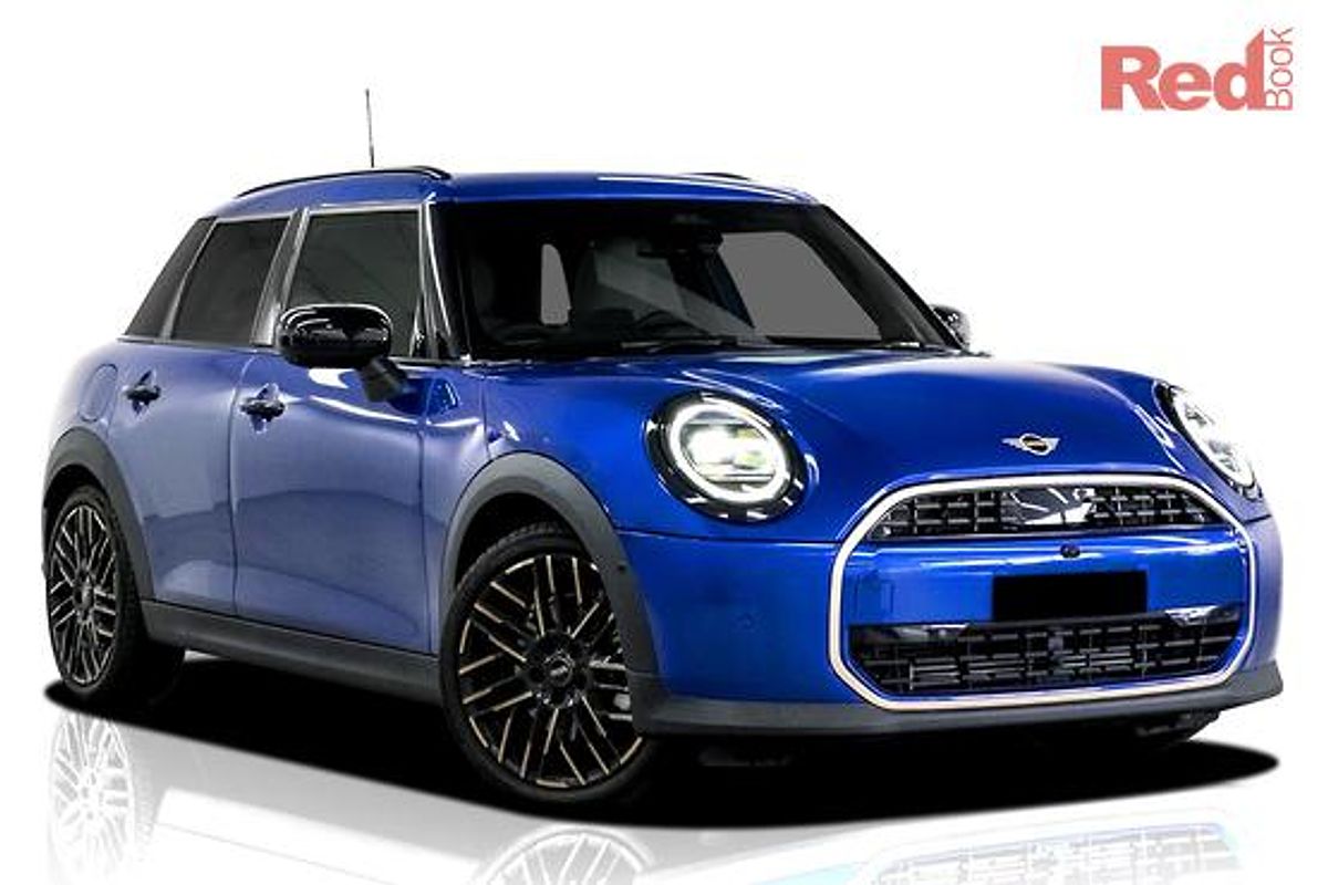 2024 MINI Cooper C Favoured F65