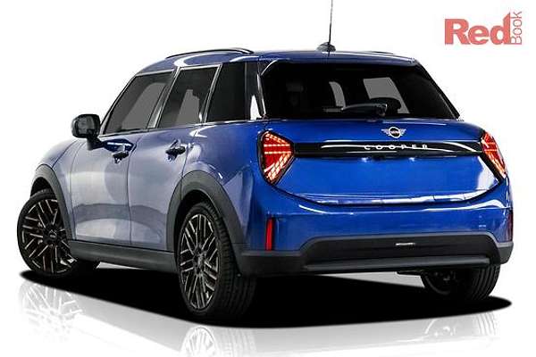 2024 MINI Cooper C Favoured F65