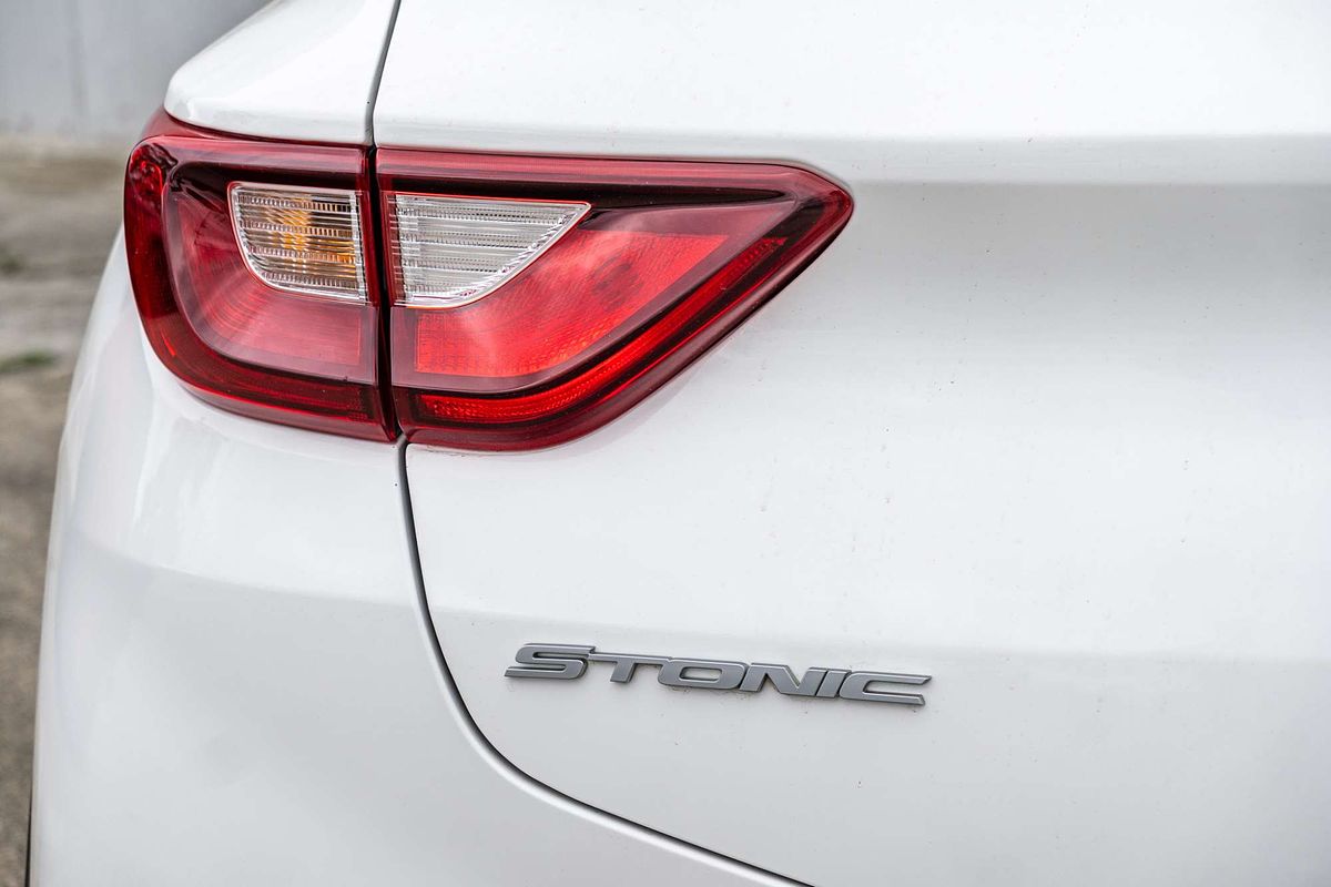 2022 Kia Stonic S YB
