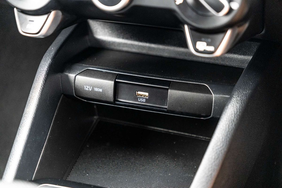 2022 Kia Stonic S YB