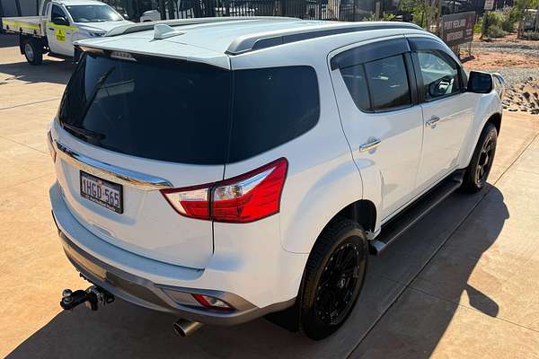 2021 Isuzu MU-X LS-T