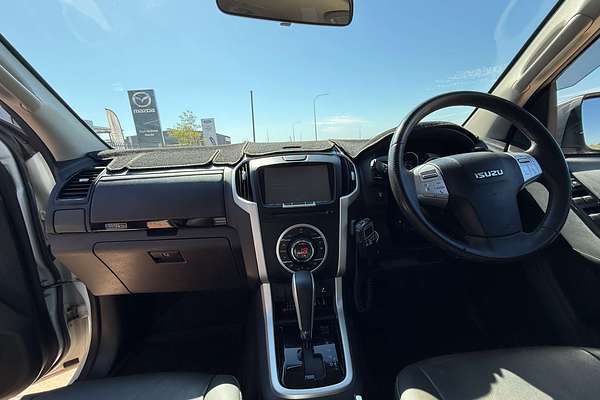 2021 Isuzu MU-X LS-T