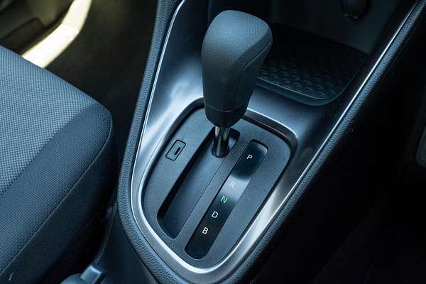 2024 Toyota Yaris Ascent Sport Hybrid MXPH10R