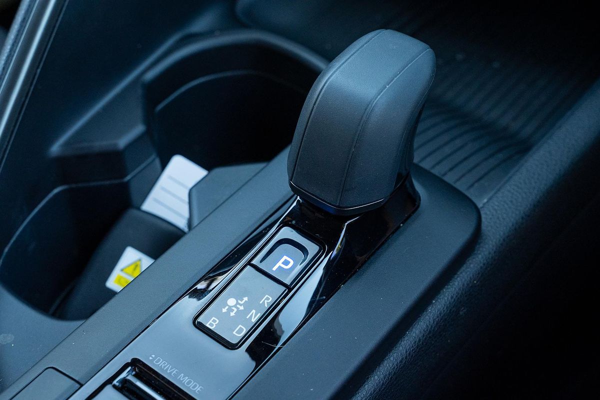 2024 Toyota C-HR GXL ZYX20R