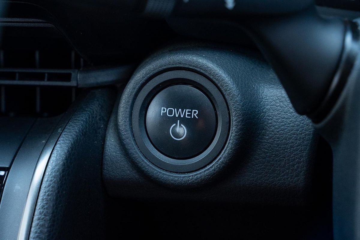 2024 Toyota C-HR GXL ZYX20R