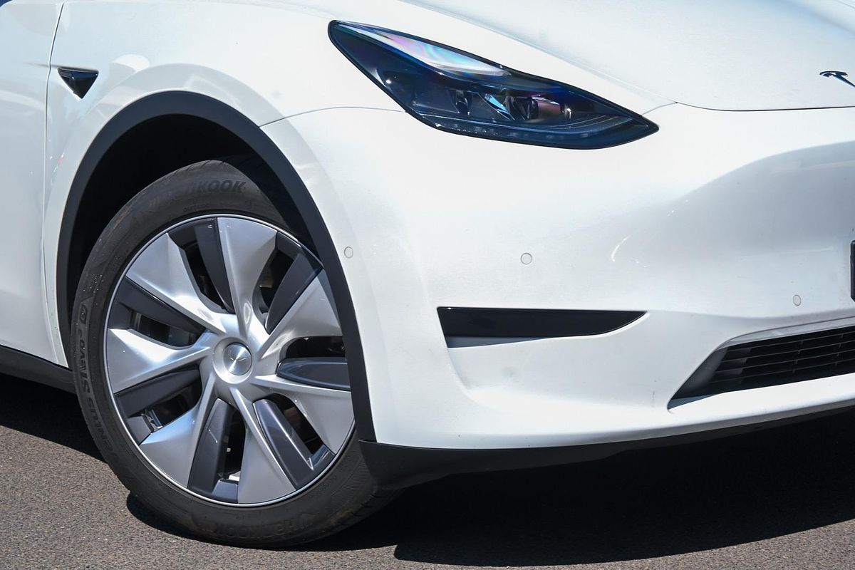 2023 Tesla Model Y Rear-Wheel Drive