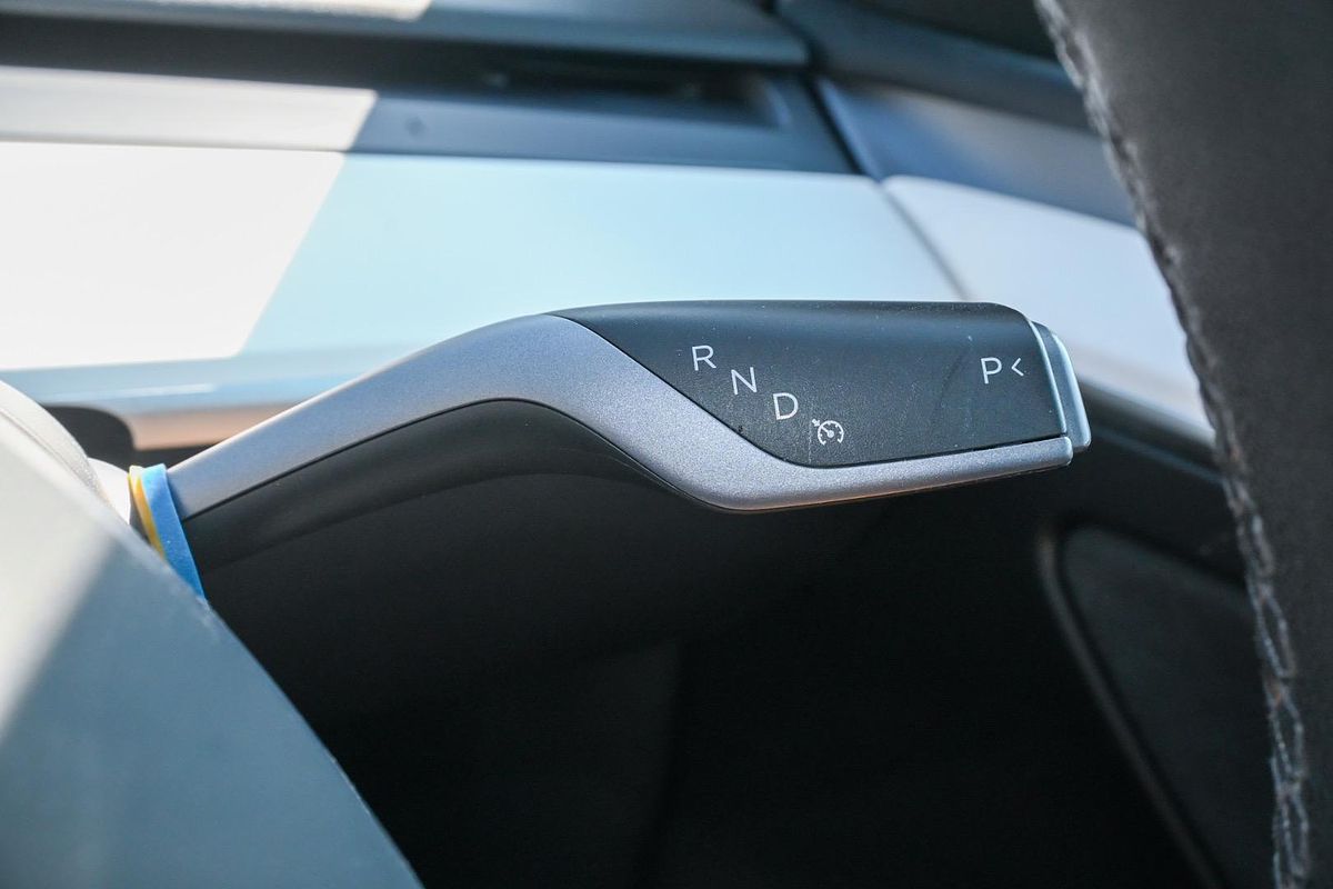 2023 Tesla Model Y Rear-Wheel Drive
