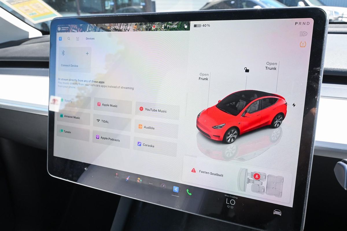 2023 Tesla Model Y Rear-Wheel Drive