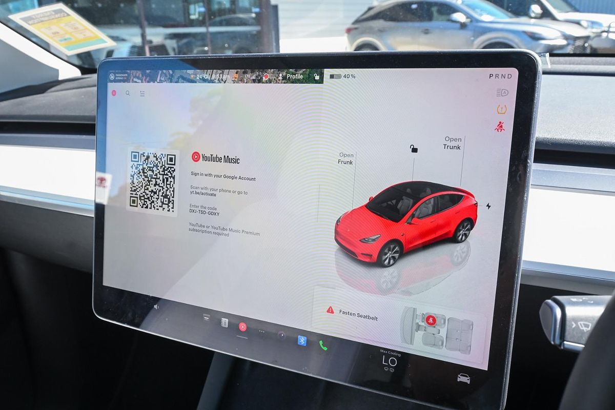 2023 Tesla Model Y Rear-Wheel Drive