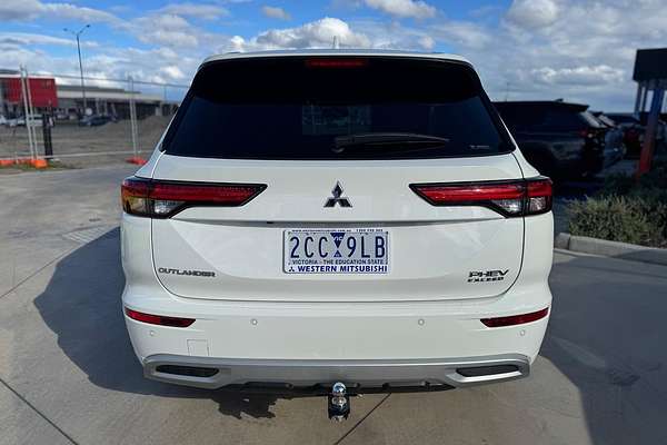2024 Mitsubishi Outlander PHEV Exceed ZM