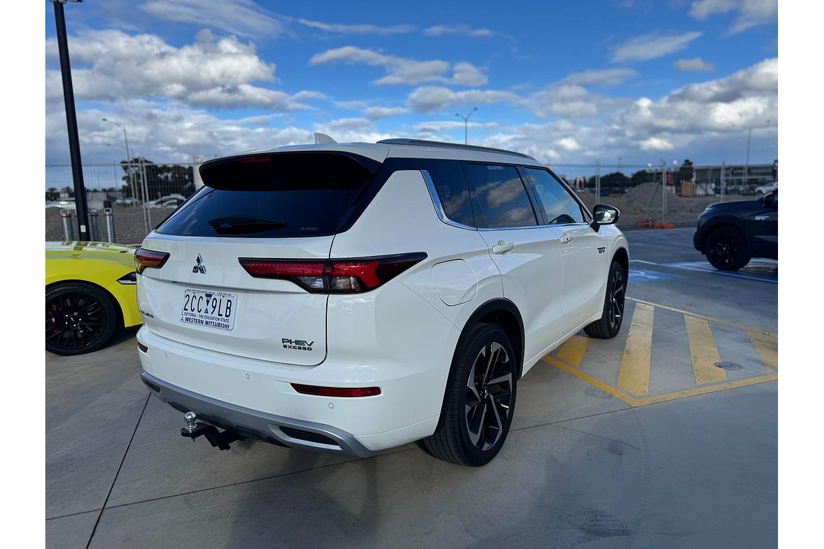2024 Mitsubishi Outlander PHEV Exceed ZM