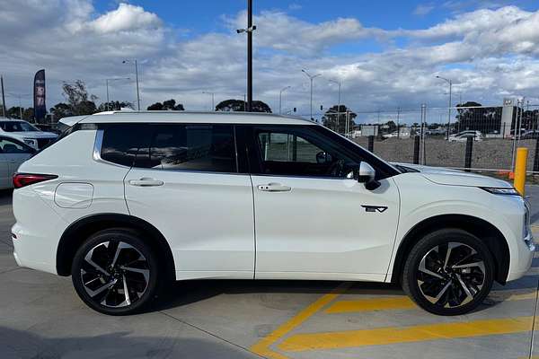 2024 Mitsubishi Outlander PHEV Exceed ZM