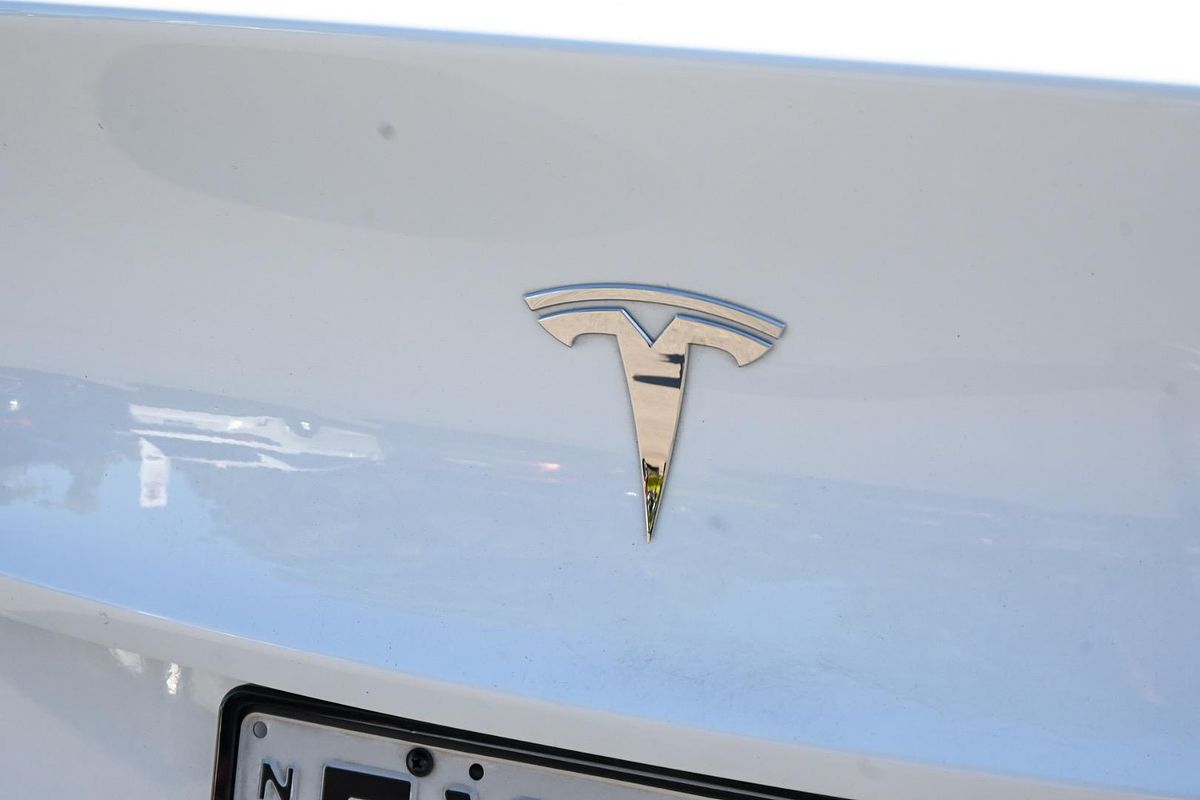 2023 Tesla Model Y Rear-Wheel Drive