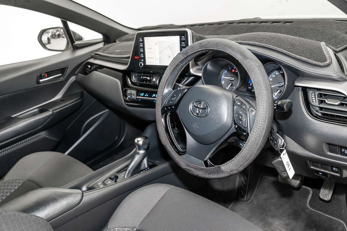 2020 Toyota C-HR NGX10R