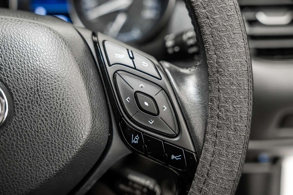 2020 Toyota C-HR NGX10R