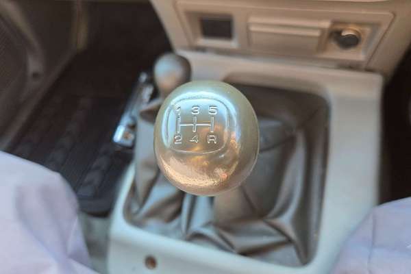 2006 Nissan Patrol DX GU II 4X4