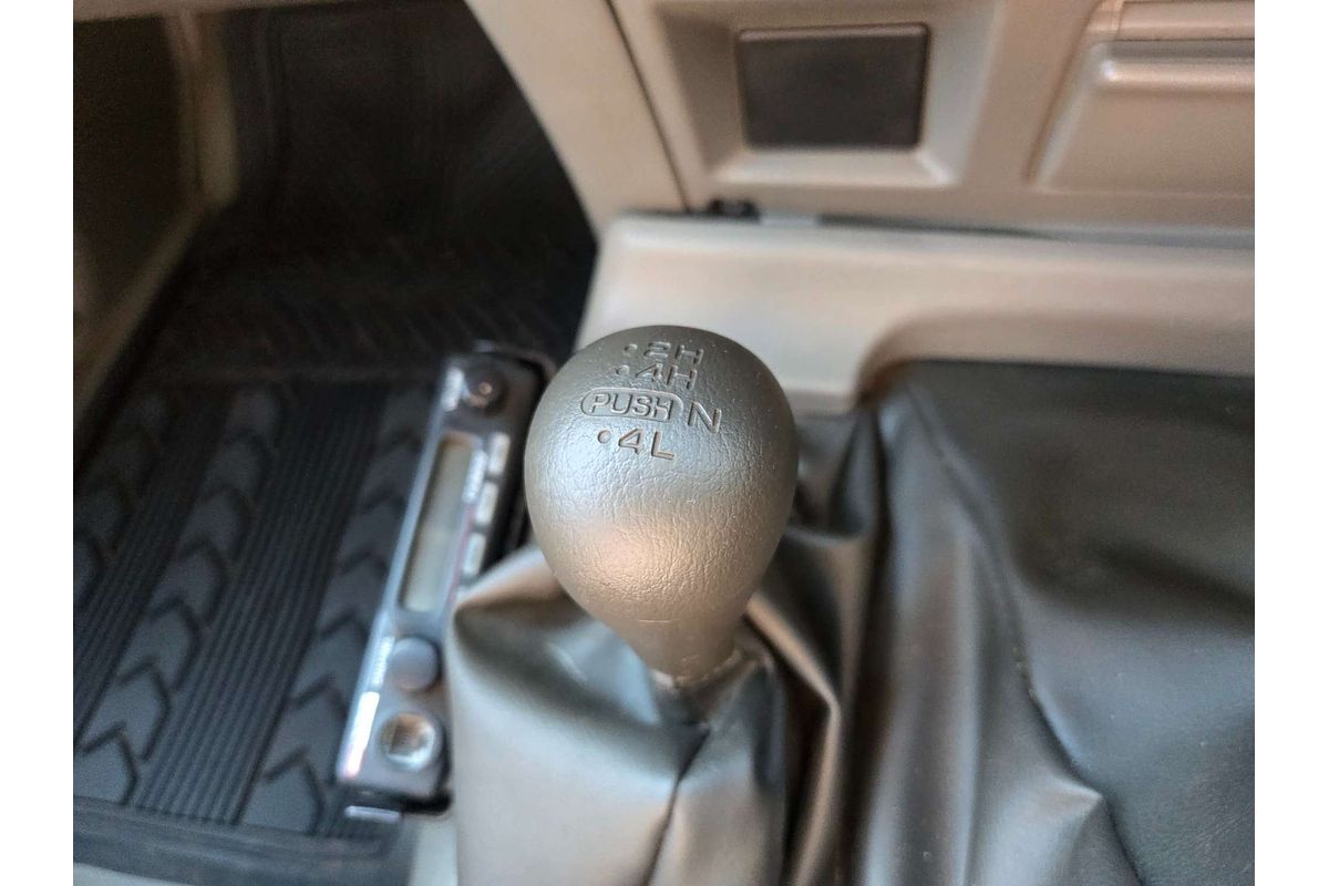 2006 Nissan Patrol DX GU II 4X4