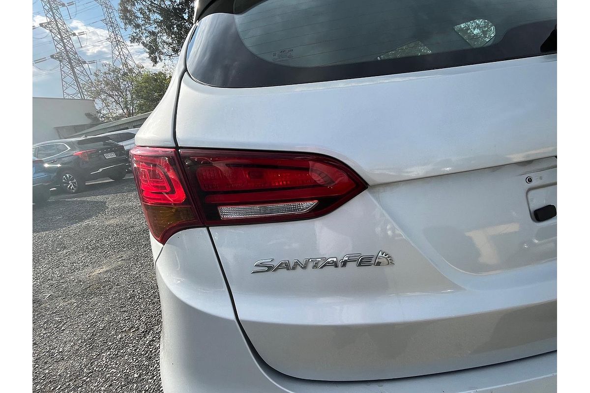 2017 Hyundai Santa Fe Active DM3 Series II