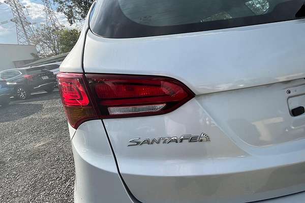 2017 Hyundai Santa Fe Active DM3 Series II