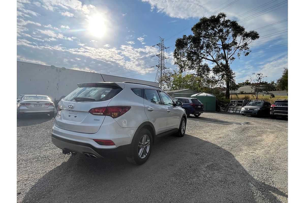 2017 Hyundai Santa Fe Active DM3 Series II