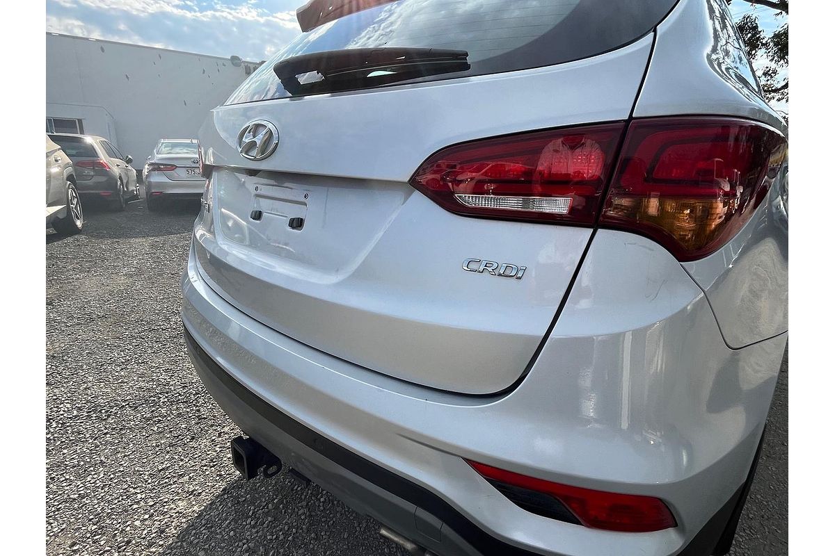 2017 Hyundai Santa Fe Active DM3 Series II