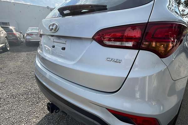 2017 Hyundai Santa Fe Active DM3 Series II