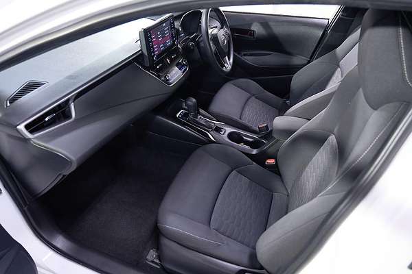 2022 Toyota Corolla Ascent Sport Hybrid ZWE211R