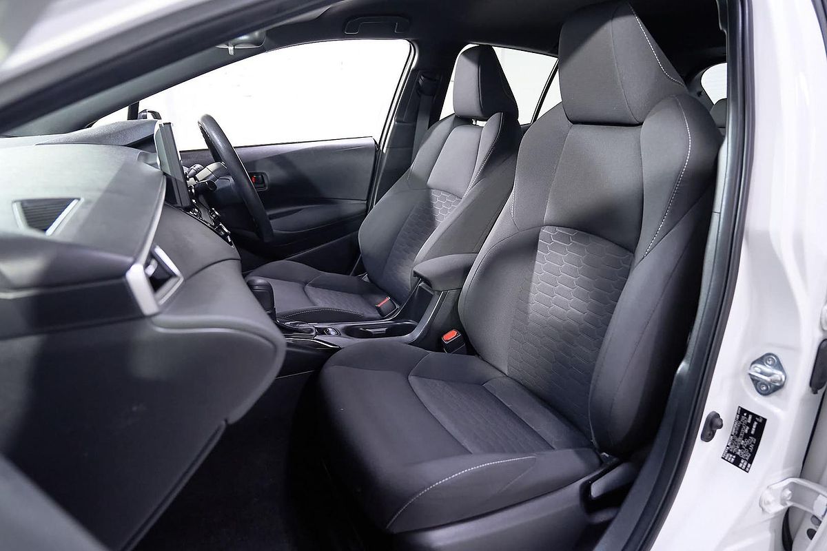 2022 Toyota Corolla Ascent Sport Hybrid ZWE211R