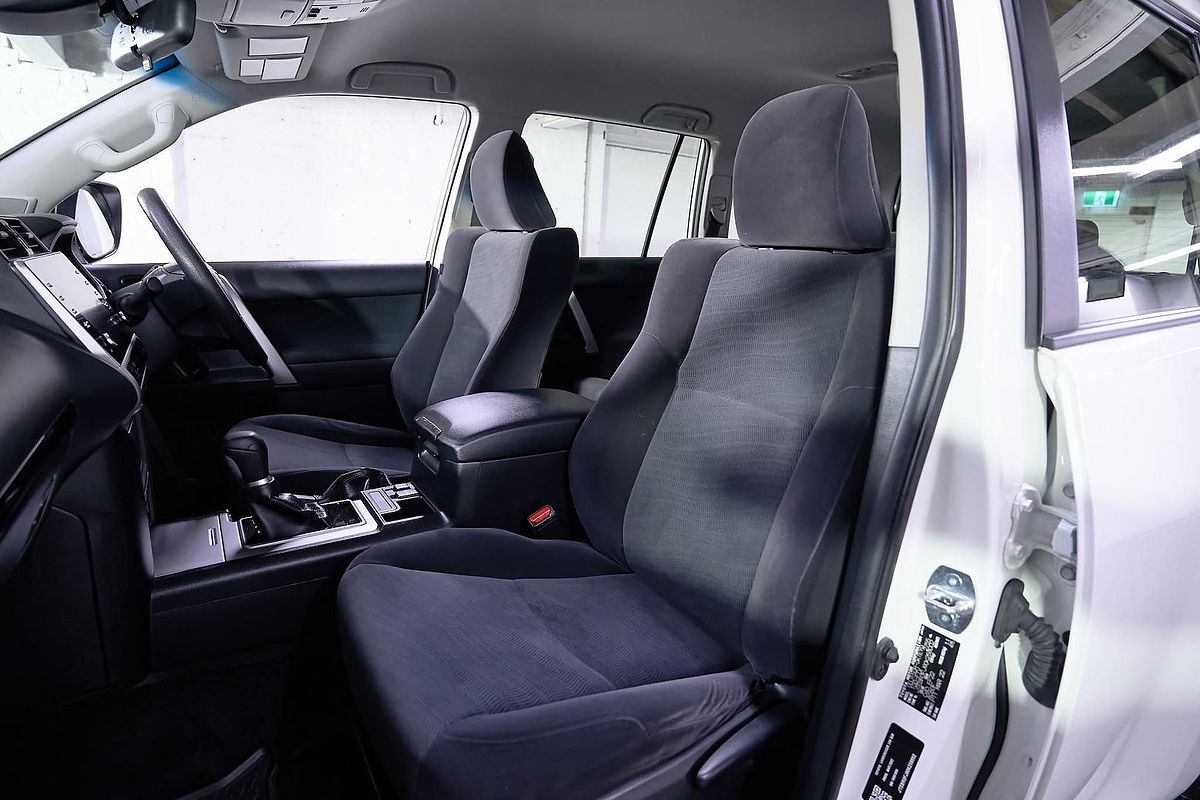 2022 Toyota Landcruiser Prado GX GDJ150R