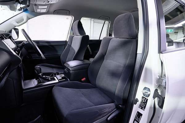 2022 Toyota Landcruiser Prado GX GDJ150R