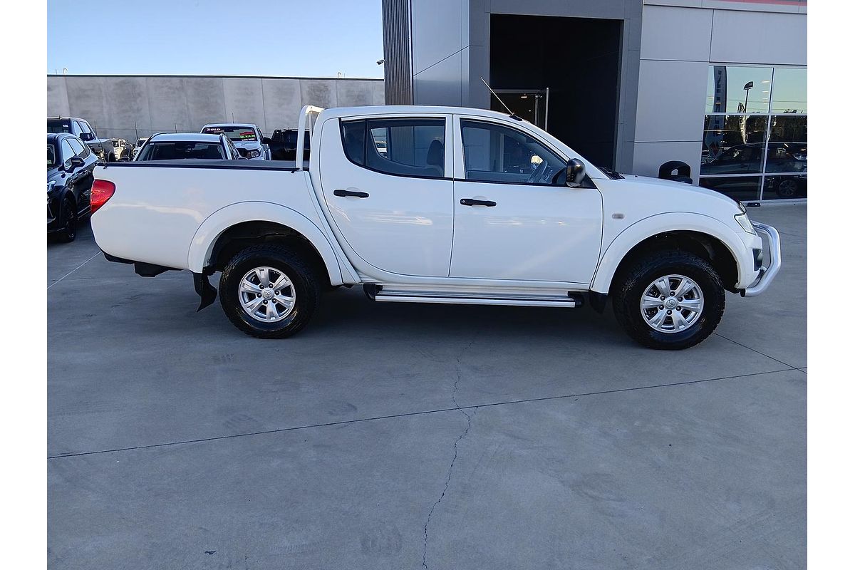 2013 Mitsubishi Triton GLX MN 4X4