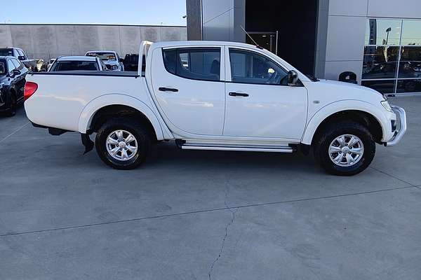 2013 Mitsubishi Triton GLX MN 4X4