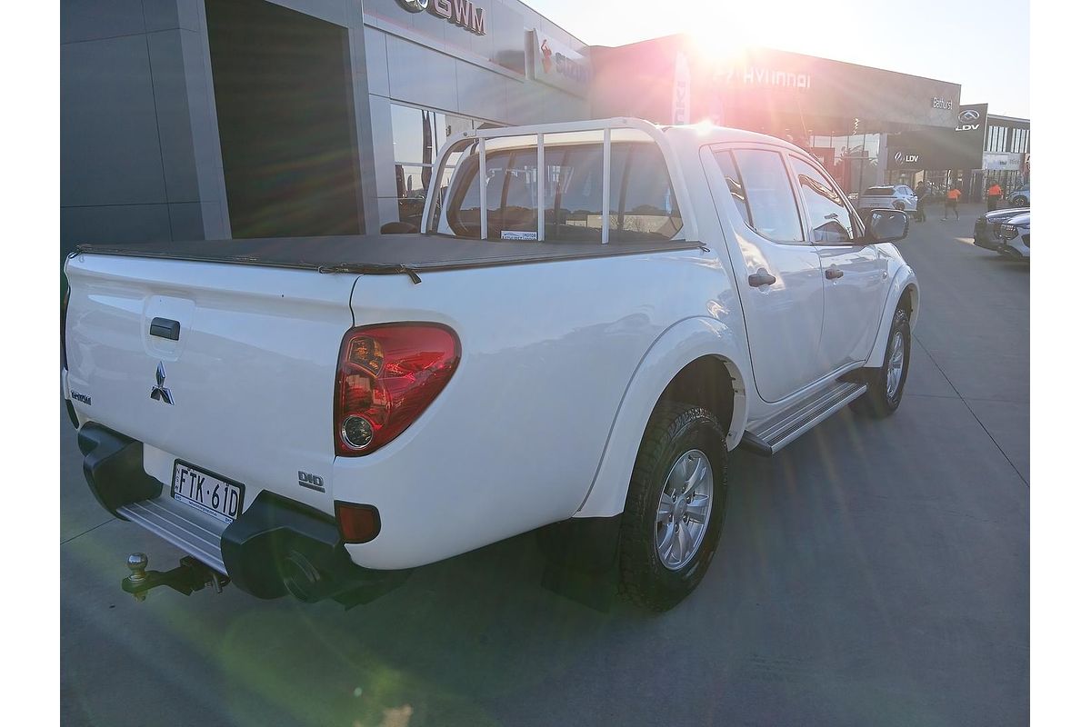 2013 Mitsubishi Triton GLX MN 4X4