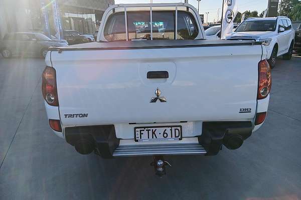 2013 Mitsubishi Triton GLX MN 4X4