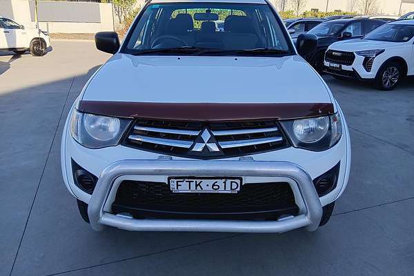 2013 Mitsubishi Triton GLX MN 4X4