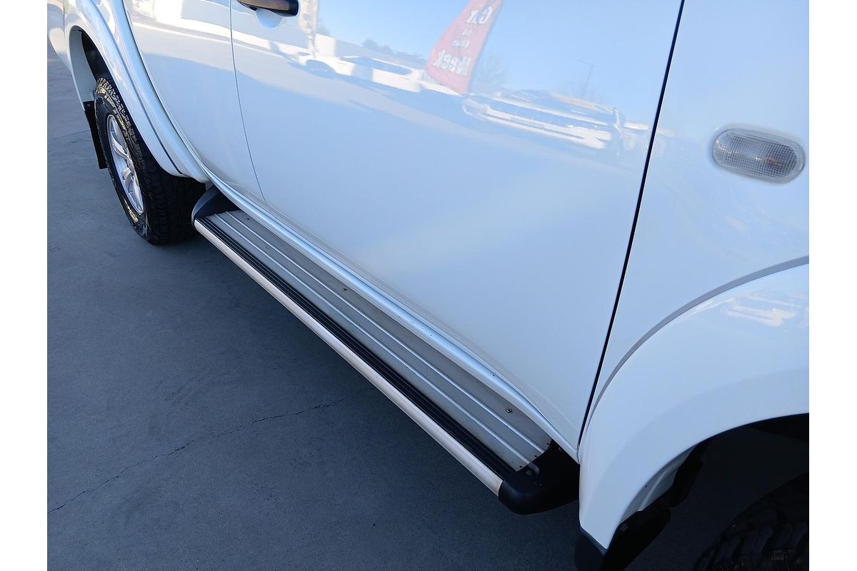 2013 Mitsubishi Triton GLX MN 4X4