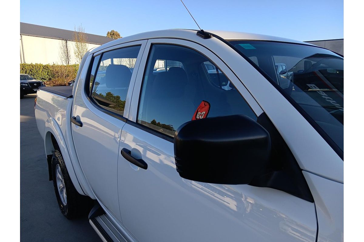 2013 Mitsubishi Triton GLX MN 4X4