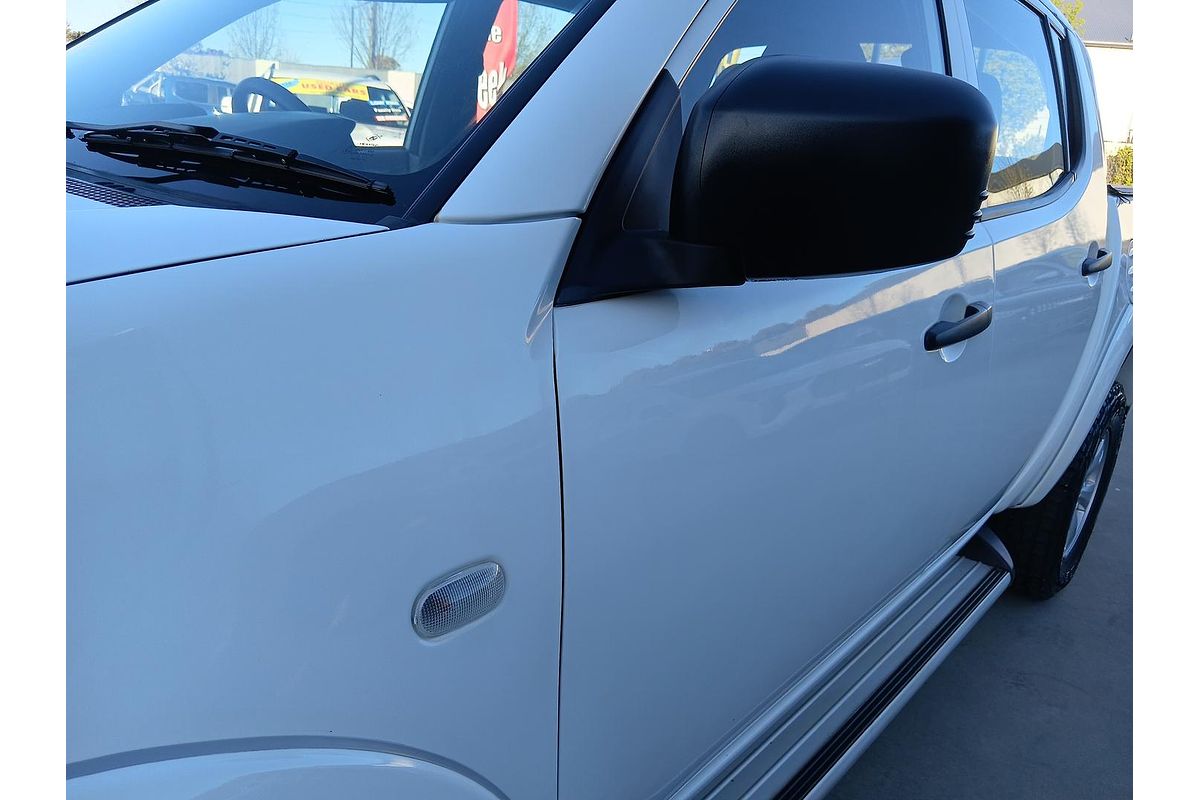 2013 Mitsubishi Triton GLX MN 4X4