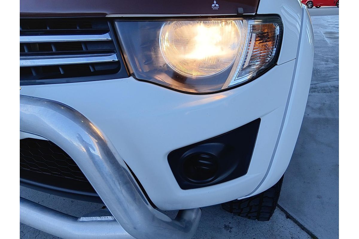 2013 Mitsubishi Triton GLX MN 4X4