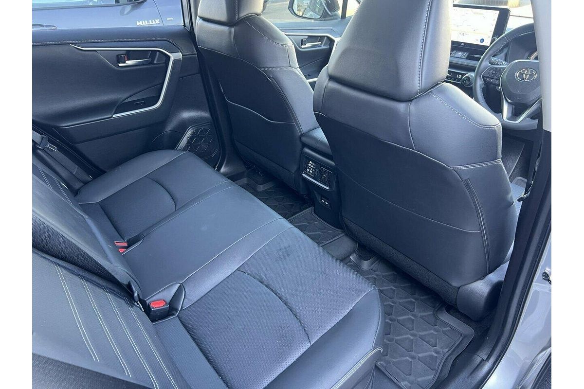 2022 Toyota RAV4 Cruiser AXAH52R