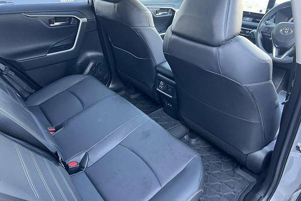 2022 Toyota RAV4 Cruiser AXAH52R