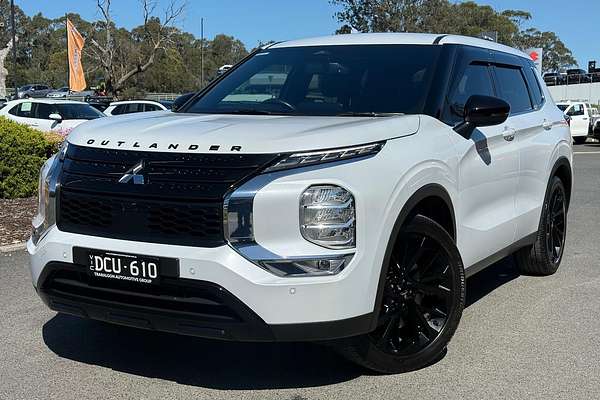 2024 Mitsubishi Outlander Black Edition ZM